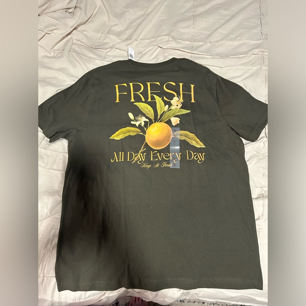 KEEP IT FRESH GRAPHIC TEE - Picture 4 of 4